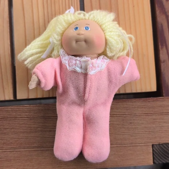 Mini Cabbage Patch Kids - Picture 2 of 6